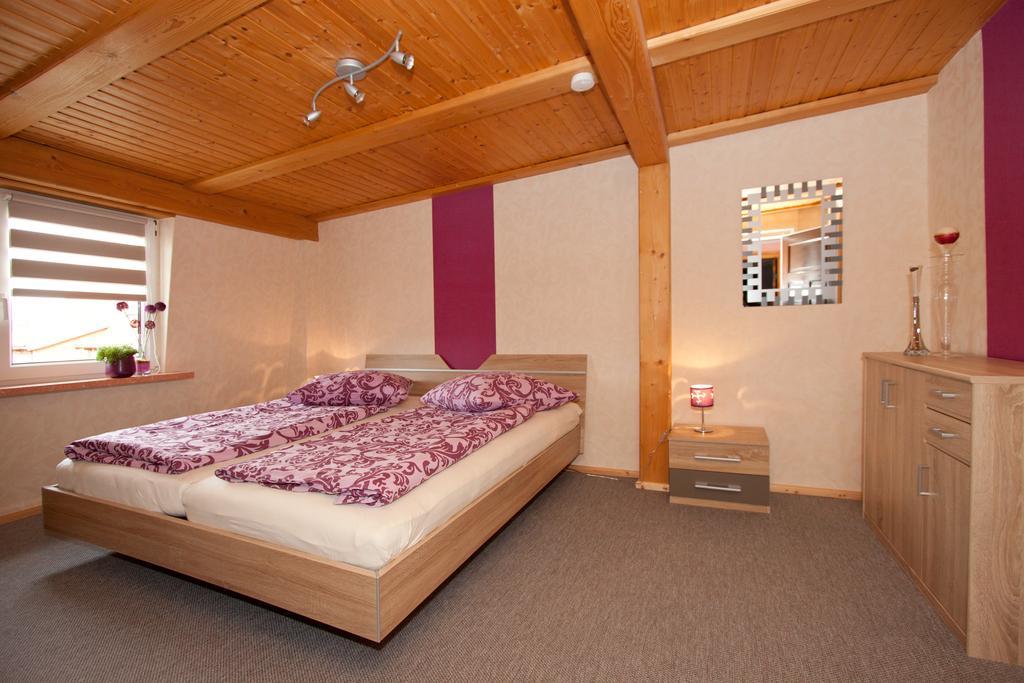 Ferienwohnung Uwe'S Sporthuette Thale Room photo
