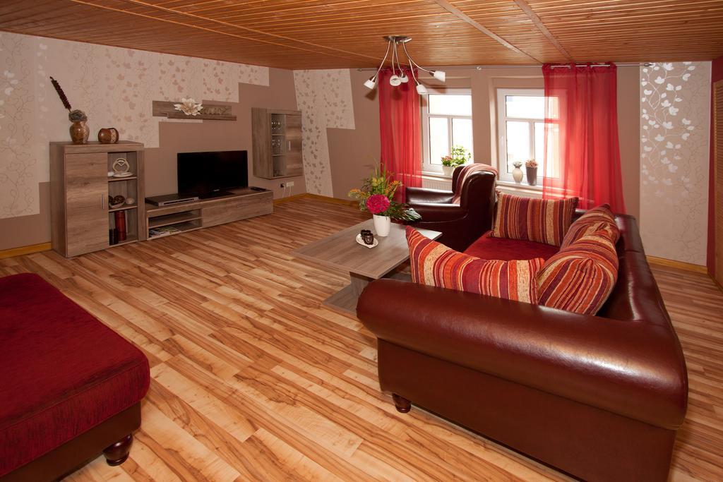 Ferienwohnung Uwe'S Sporthuette Thale Room photo